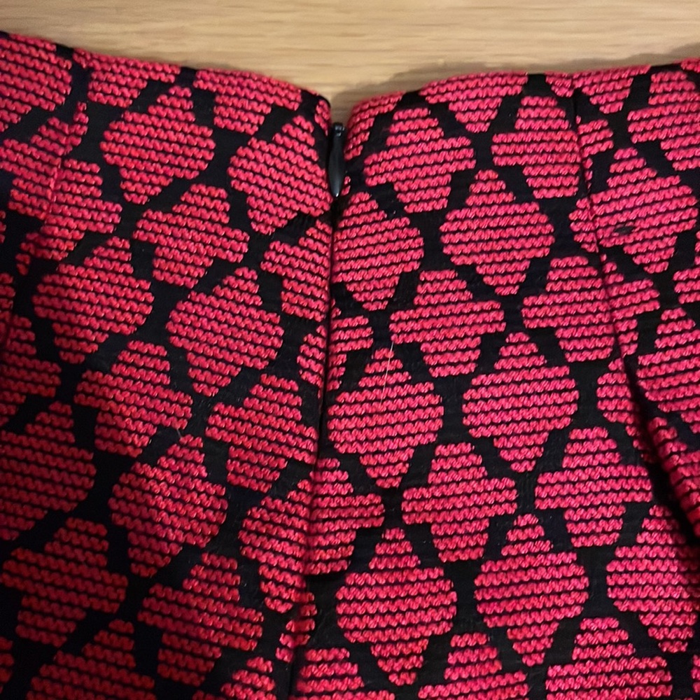 Banana Republic red and black A line skirt excellent condition barely worn! - Picture 4 of 5